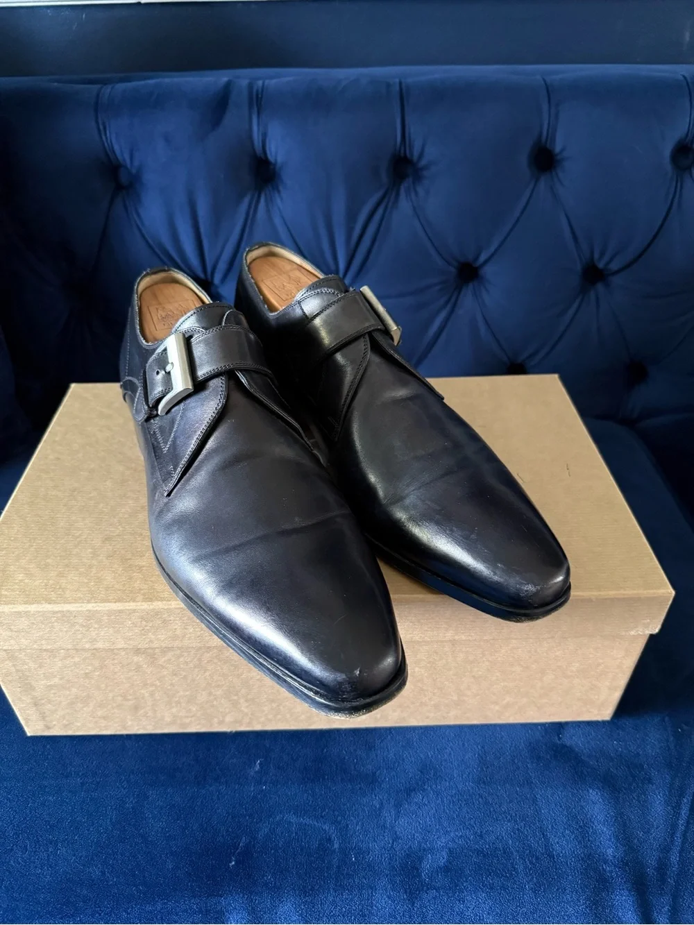 Magnanni sleek navy