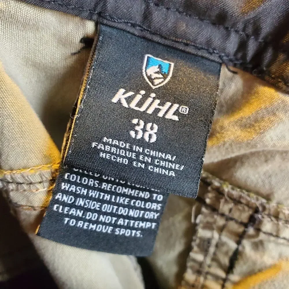 Kuhl Men's Green Cargo Shorts Vintage Patina Dye Size 38 Good Condition