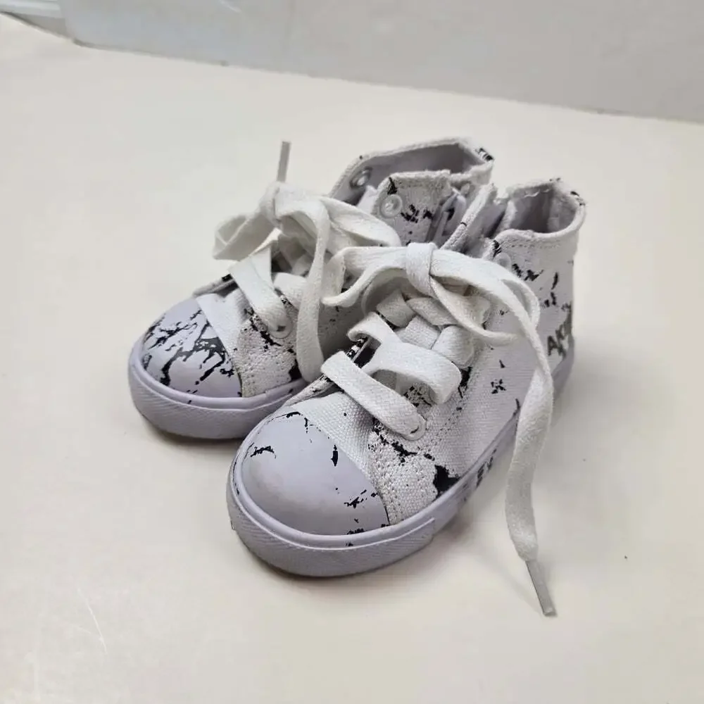 AKID White Splatter Kids High-Top Sneakers Size 4C