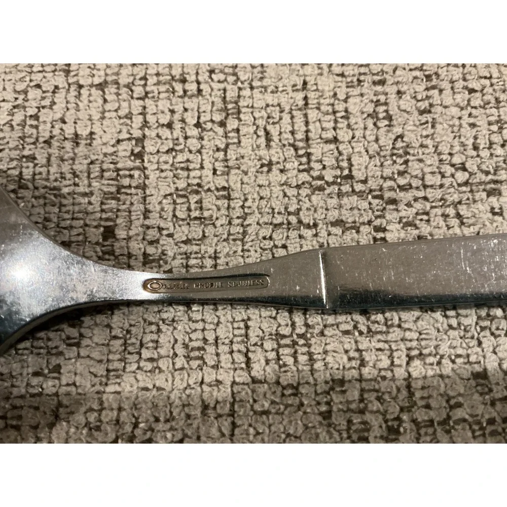 Oneida profile stainless