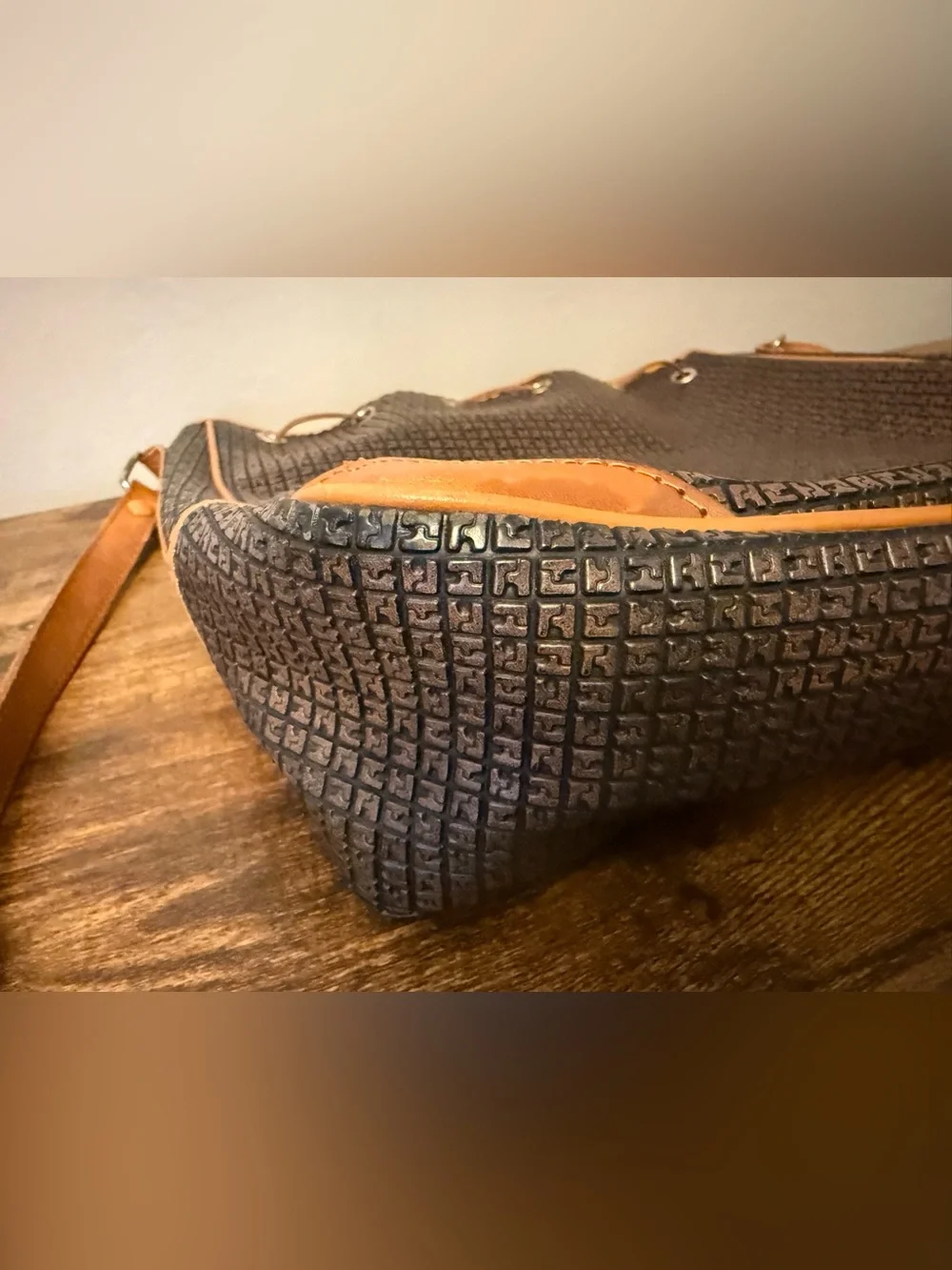 N/A stylish brown