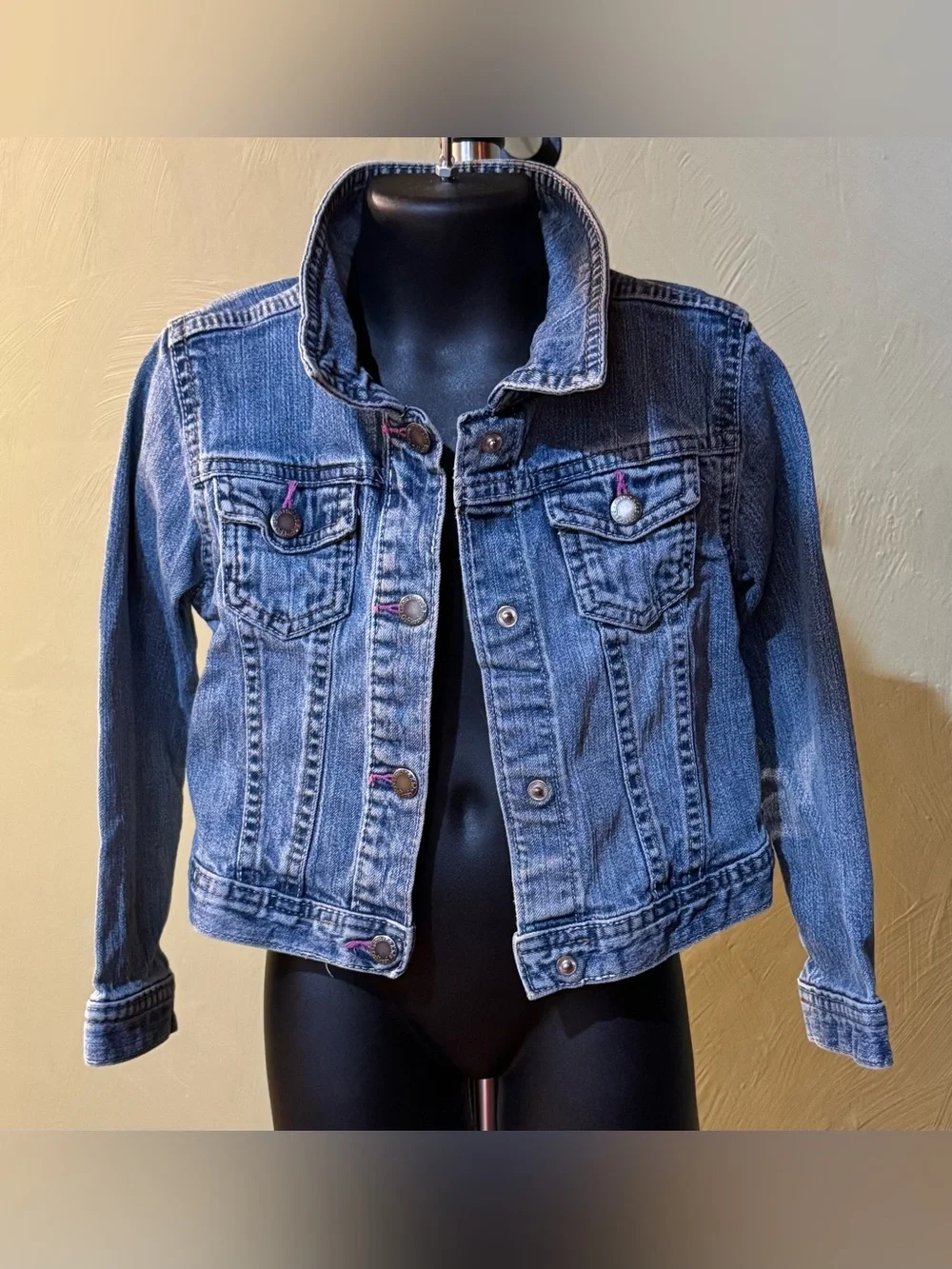 Genuine Kids from OshKosh Girls Denim Jacket Size 5T Medium Wash GUC Snap Front