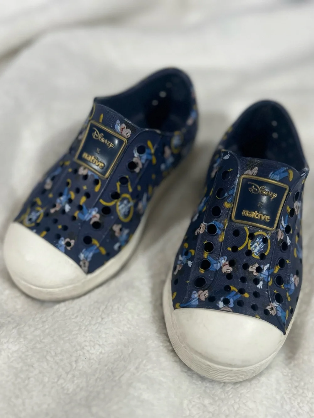 Native x Disney slip on shoes Mickey Mouse print blue kids size 8c Jefferson