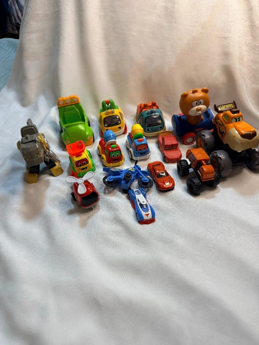 Mixed Toy Vehicle Lot 17 Cars Trucks Motorcycle Helicopter Kids Toys Used