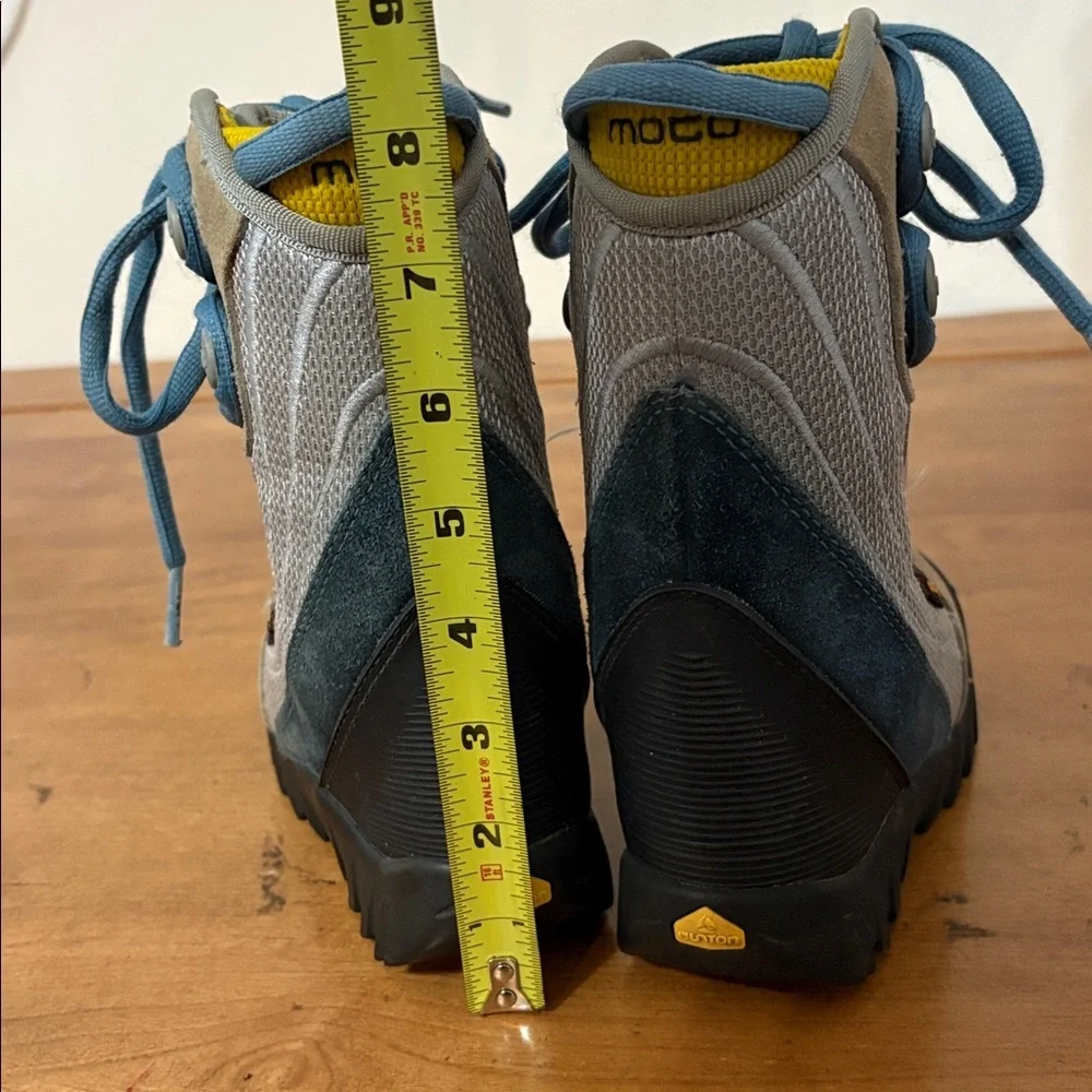 Burton stylish durable
