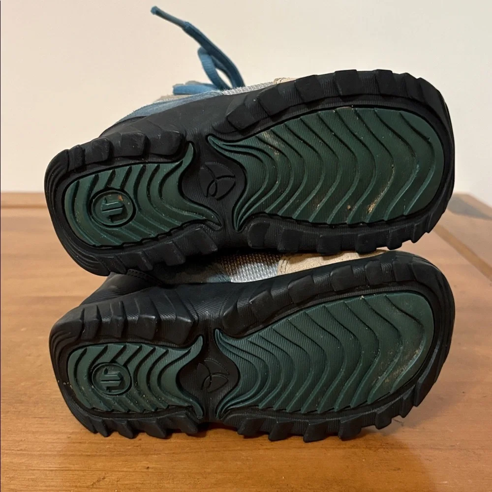 Burton stylish durable