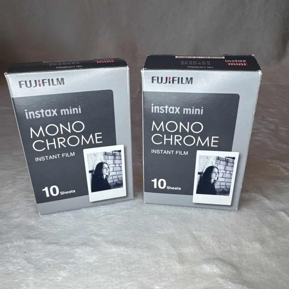 20 Prints Fujifilm Monochrome Mini Instax B/W Instant Film for Mini 12, 11, 9