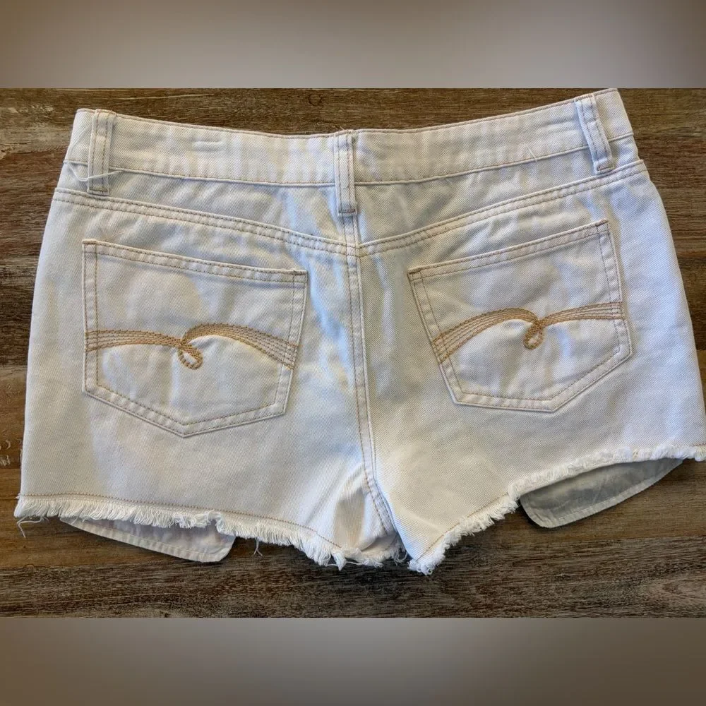 Justice white distressed