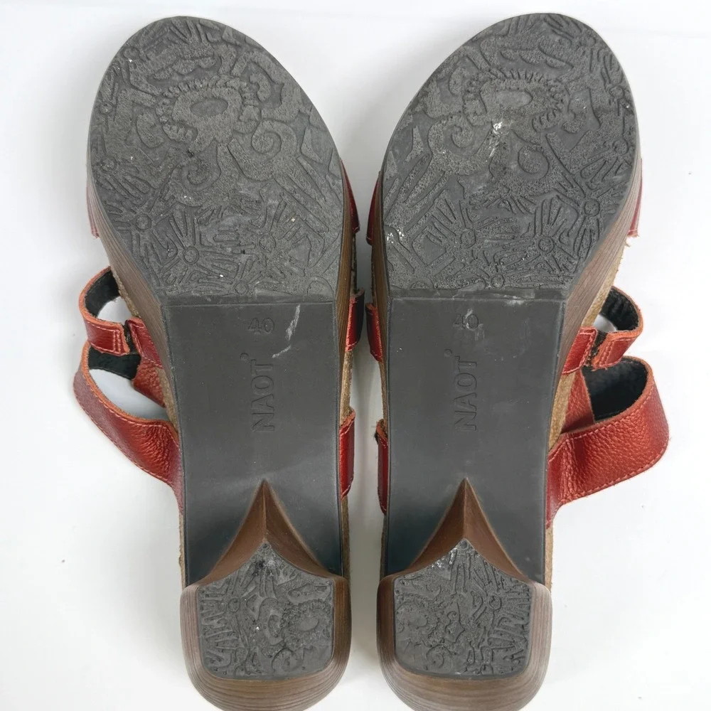 Naot leather slide