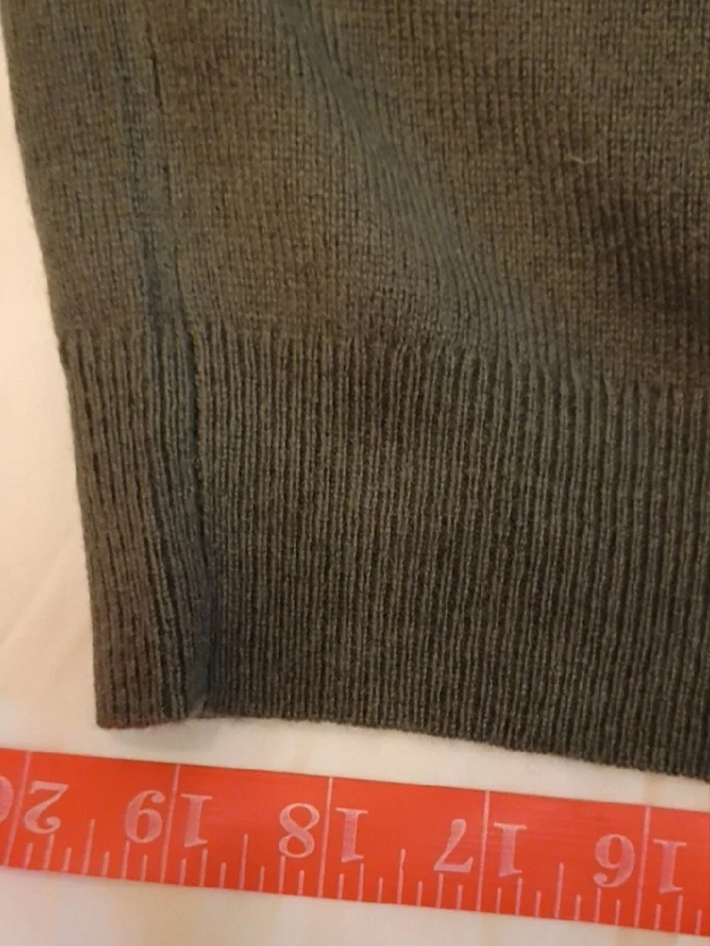 Quince cashmere turtleneck