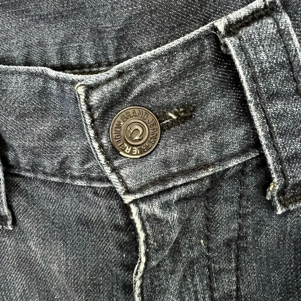 True Religion 10” inseam leg