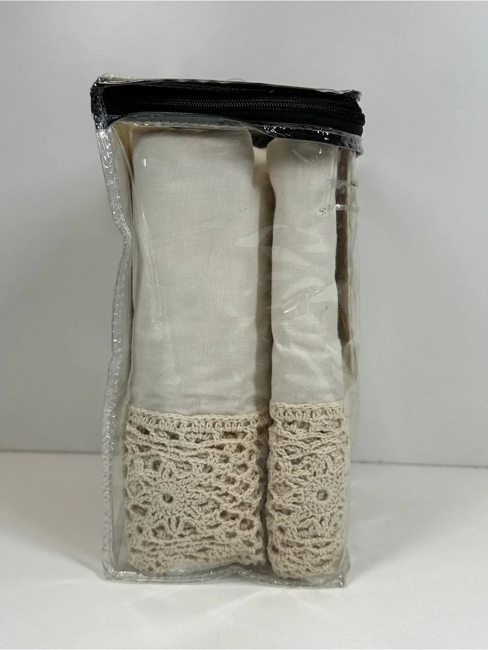 Crochet Trim Ivory Bedskirt Size Full Still In Original Packaging Never Used