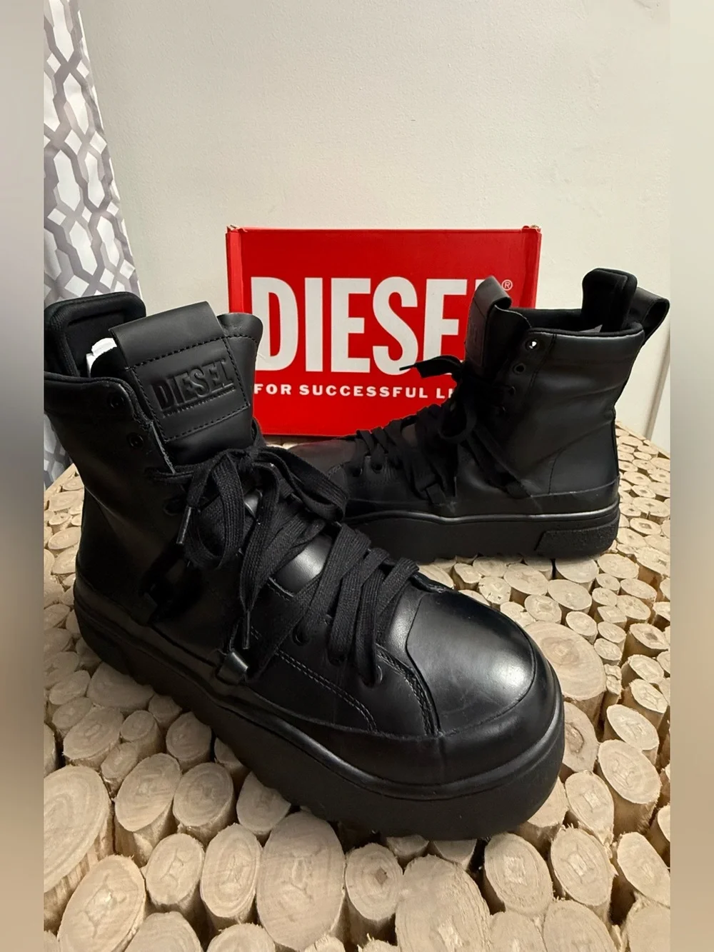 Diesel stylish high