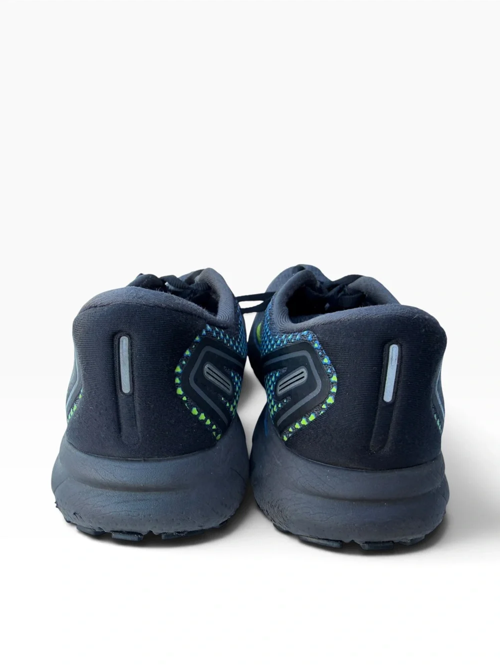 Brooks breathable knit