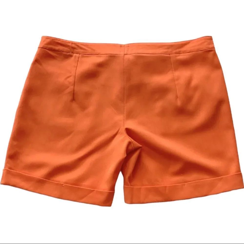 Woman’s Shorts Size 34