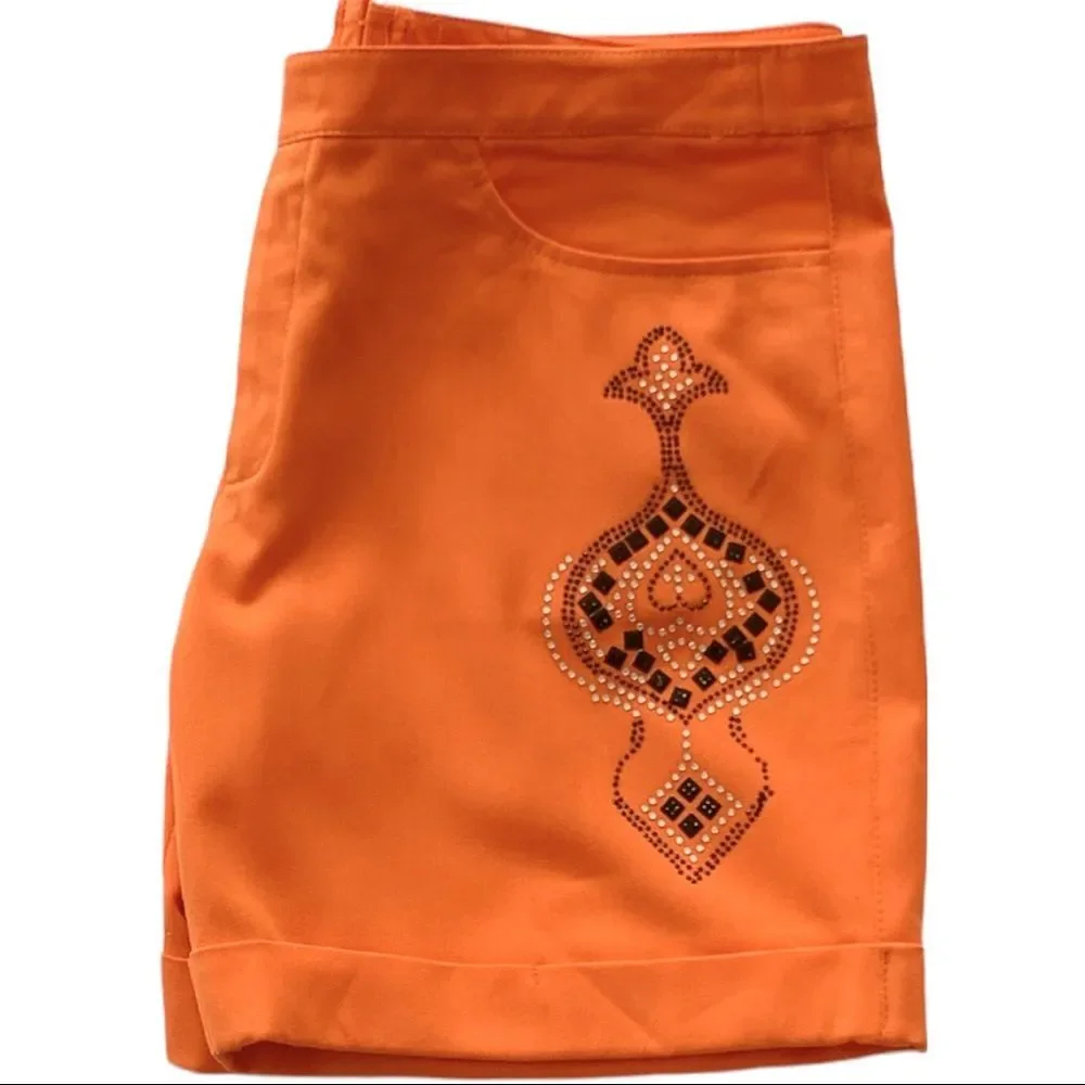 Woman’s Shorts Size 34