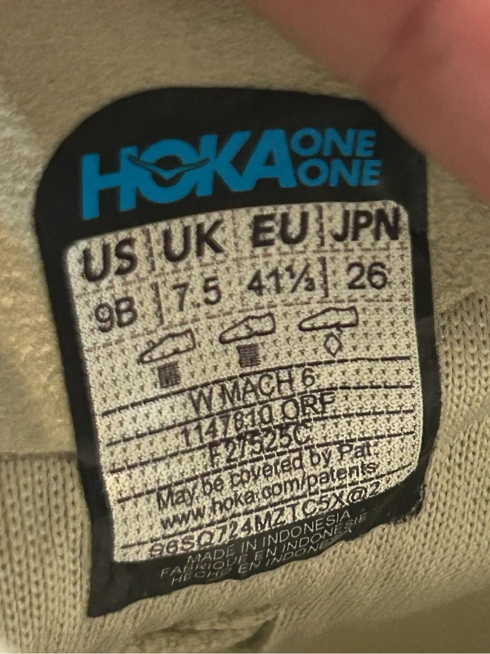 Hoka mach you sports