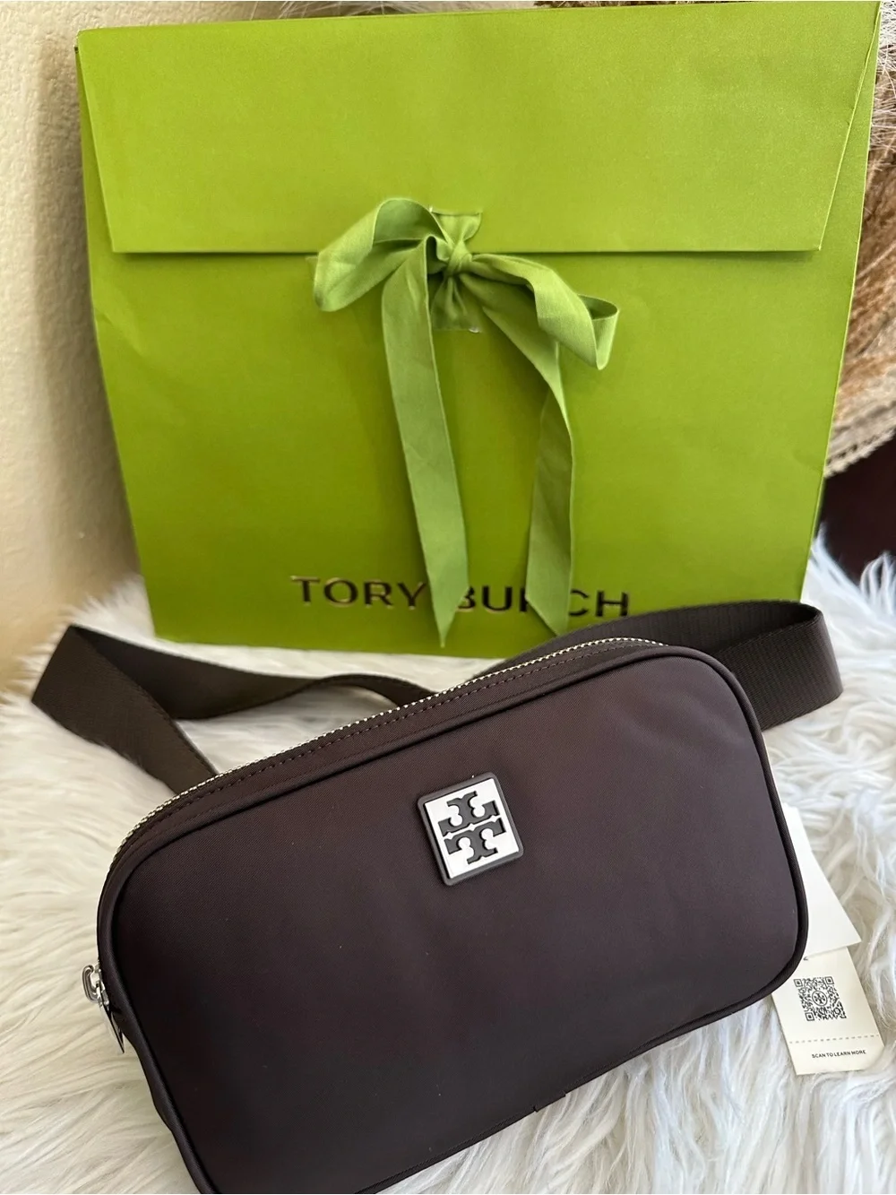 Tory Burch interior read from